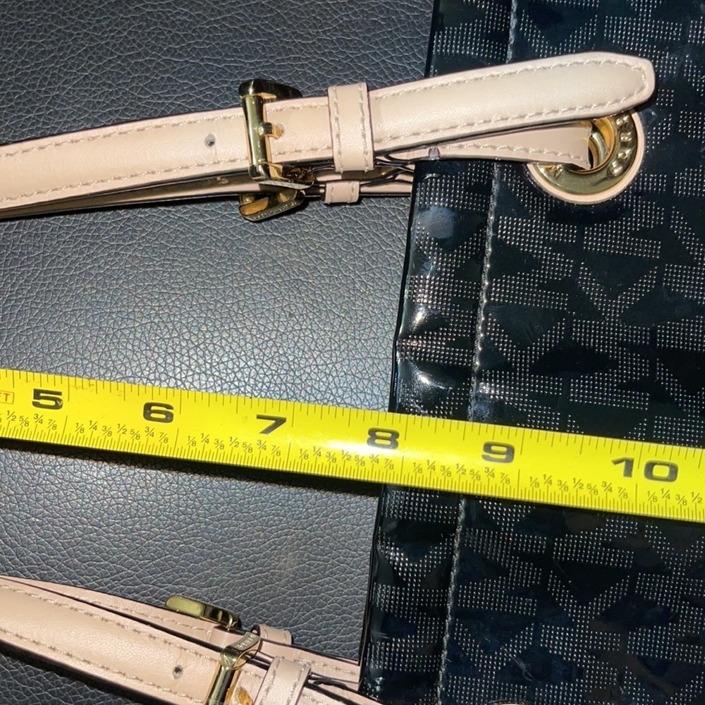 Michael Kors Jet Set Tote Bag - Picture 13 of 13